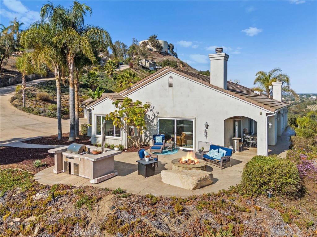 2240 Aqua Hill Road