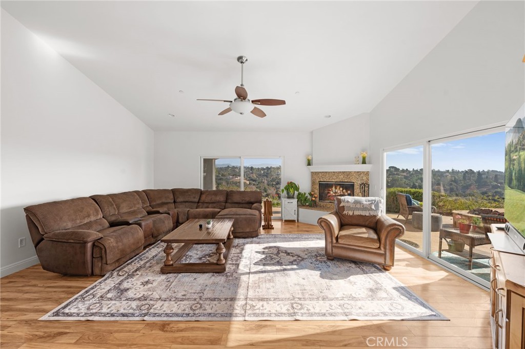 2240 Aqua Hill Road