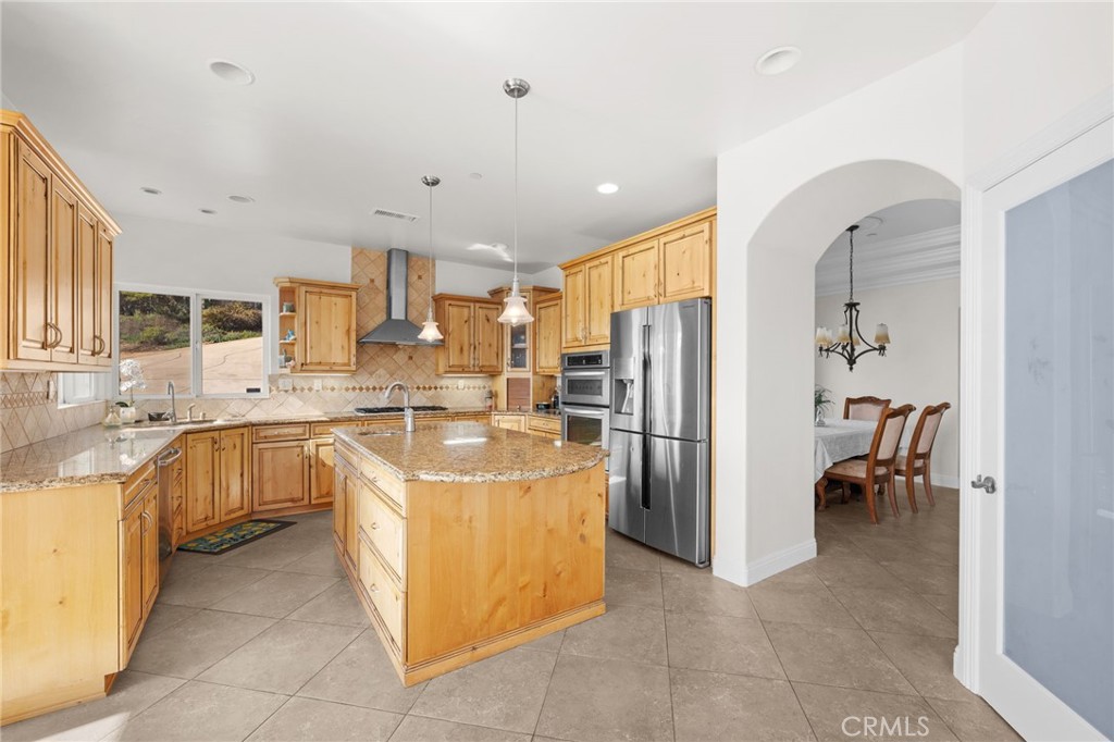 2240 Aqua Hill Road