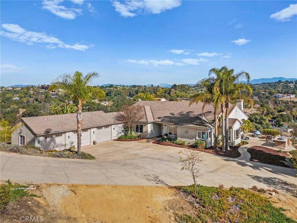 2240 Aqua Hill Road