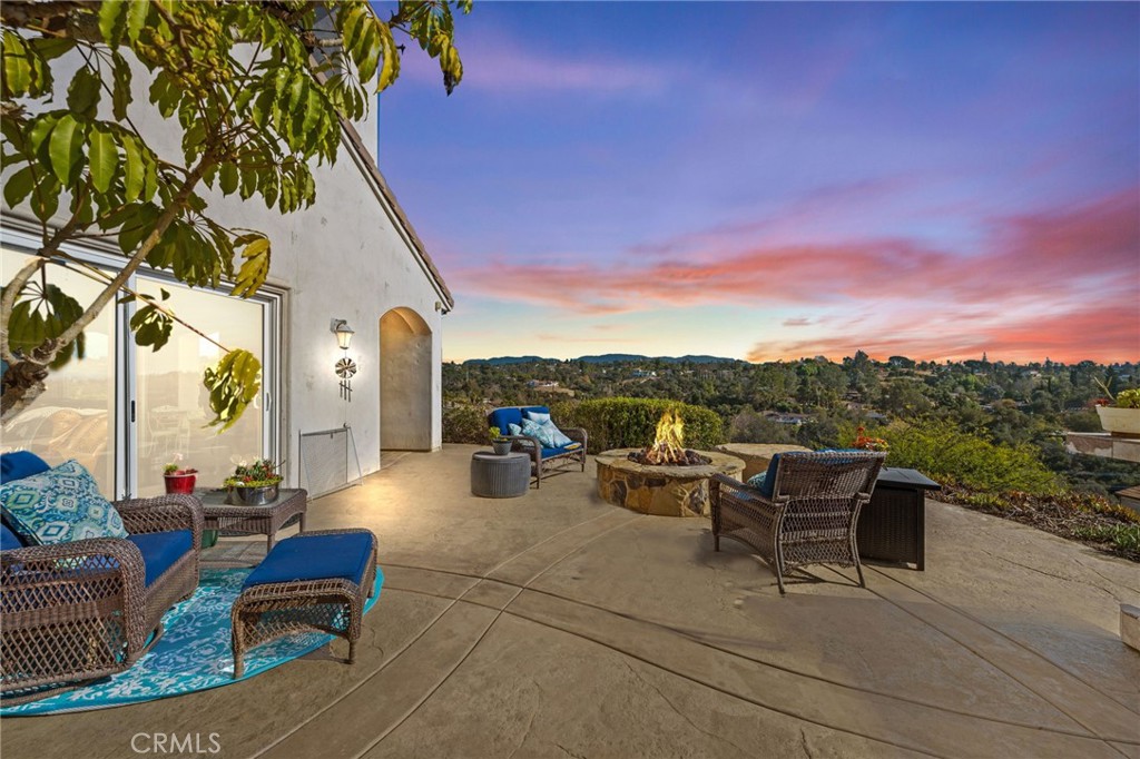 2240 Aqua Hill Road