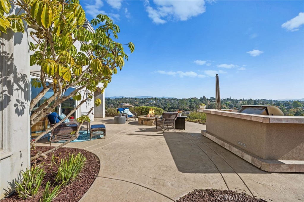 2240 Aqua Hill Road