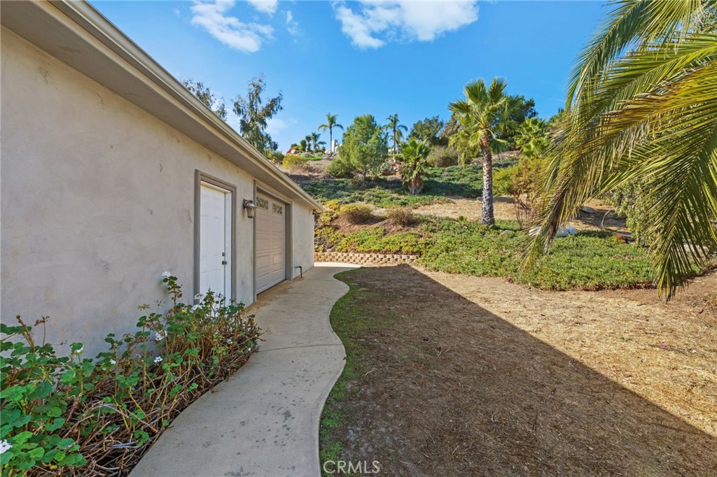 2240 Aqua Hill Road