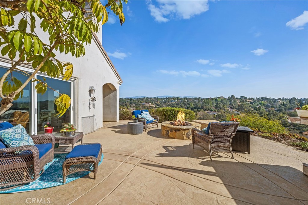 2240 Aqua Hill Road
