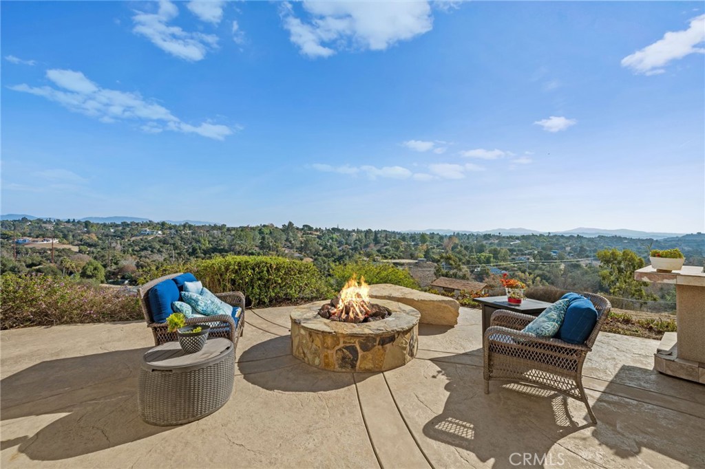 2240 Aqua Hill Road