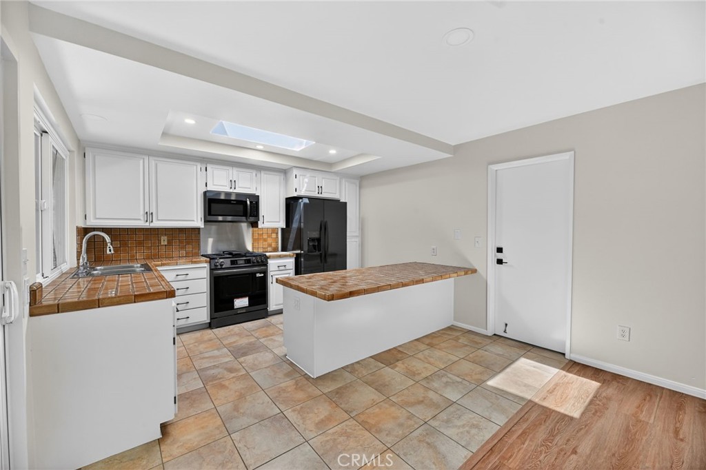 449 Hillway Drive