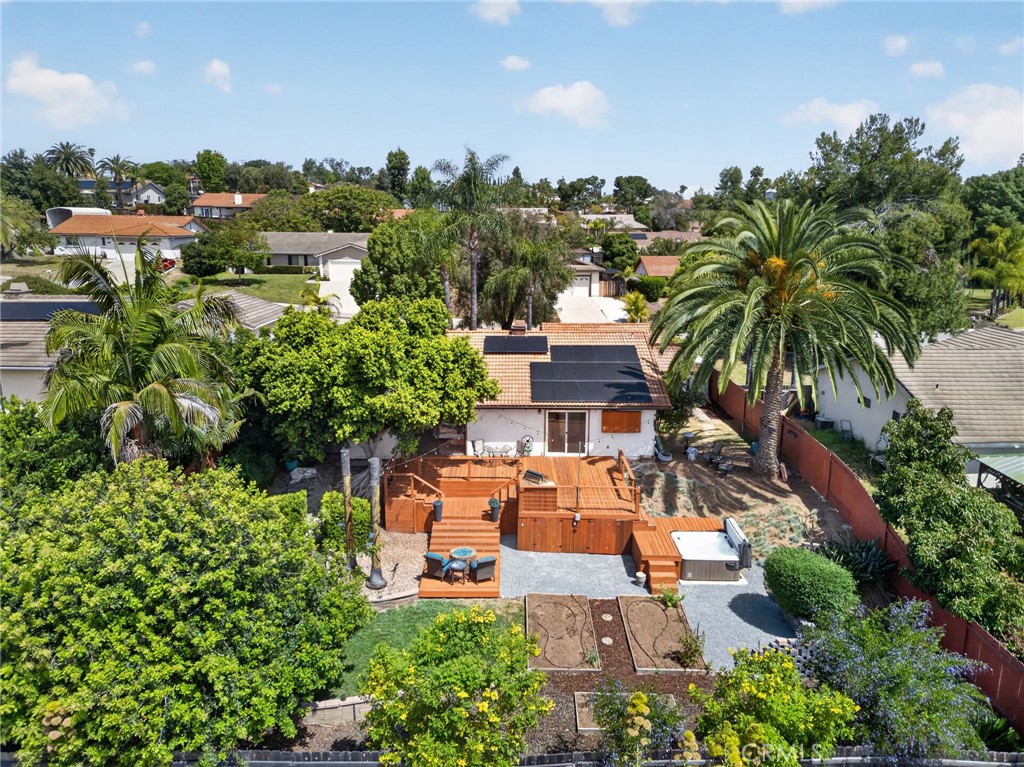 955 La Rue Avenue
