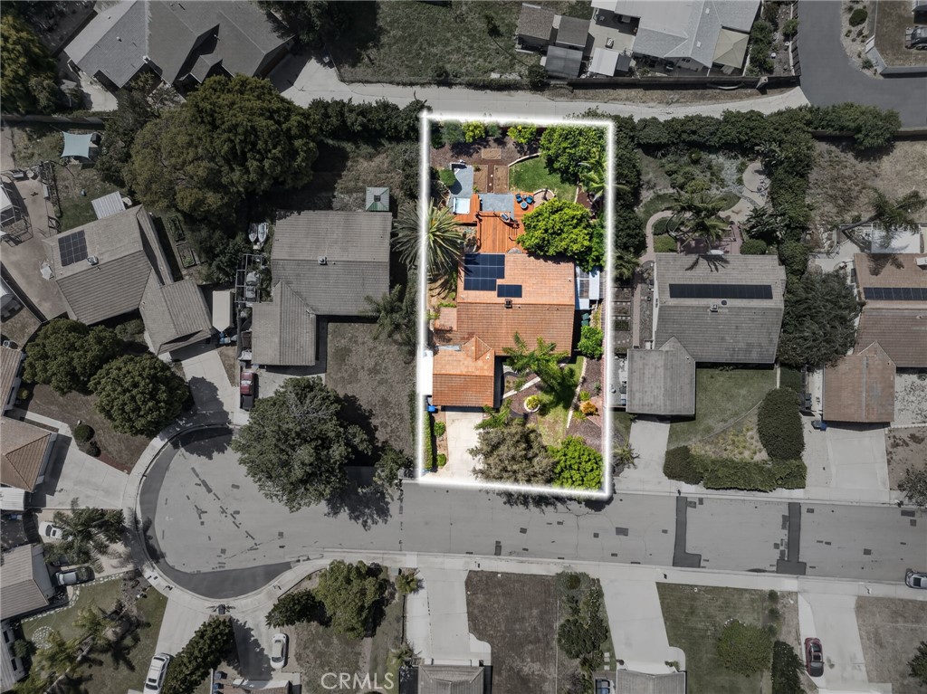 955 La Rue Avenue