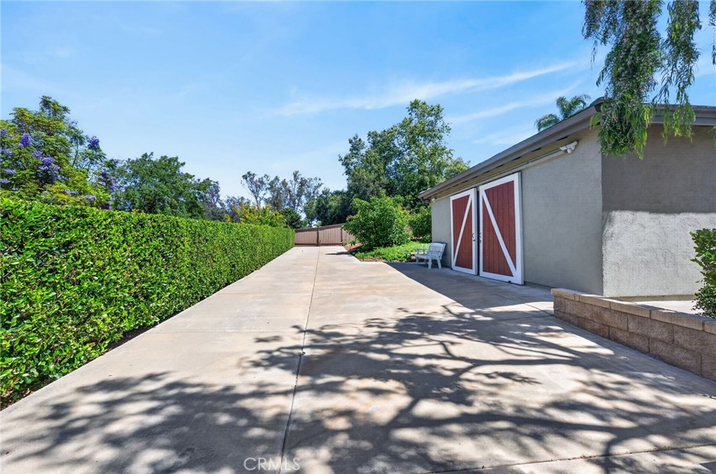 2020 Avocado Knoll Lane