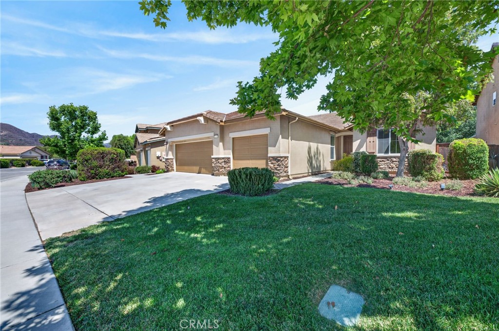 32453 Shadow Canyon Trail