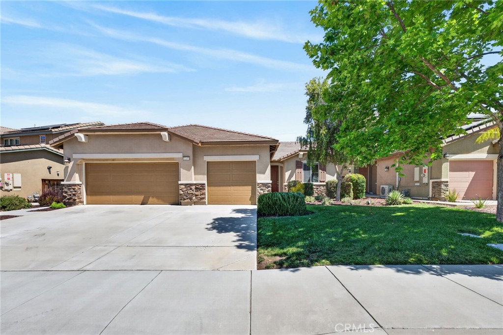 32453 Shadow Canyon Trail
