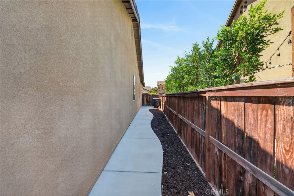 32453 Shadow Canyon Trail