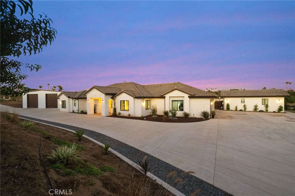4574 Valle Del Sol