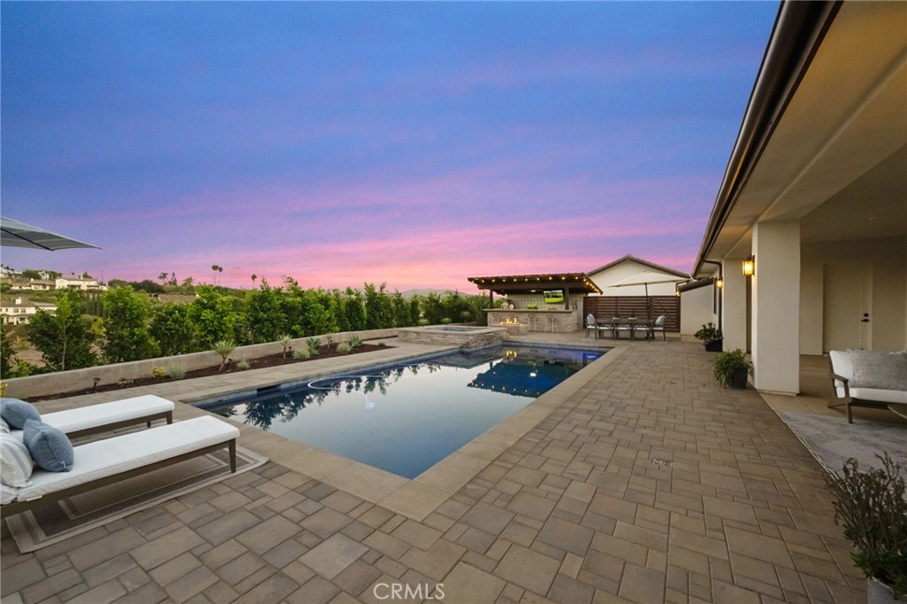 4574 Valle Del Sol