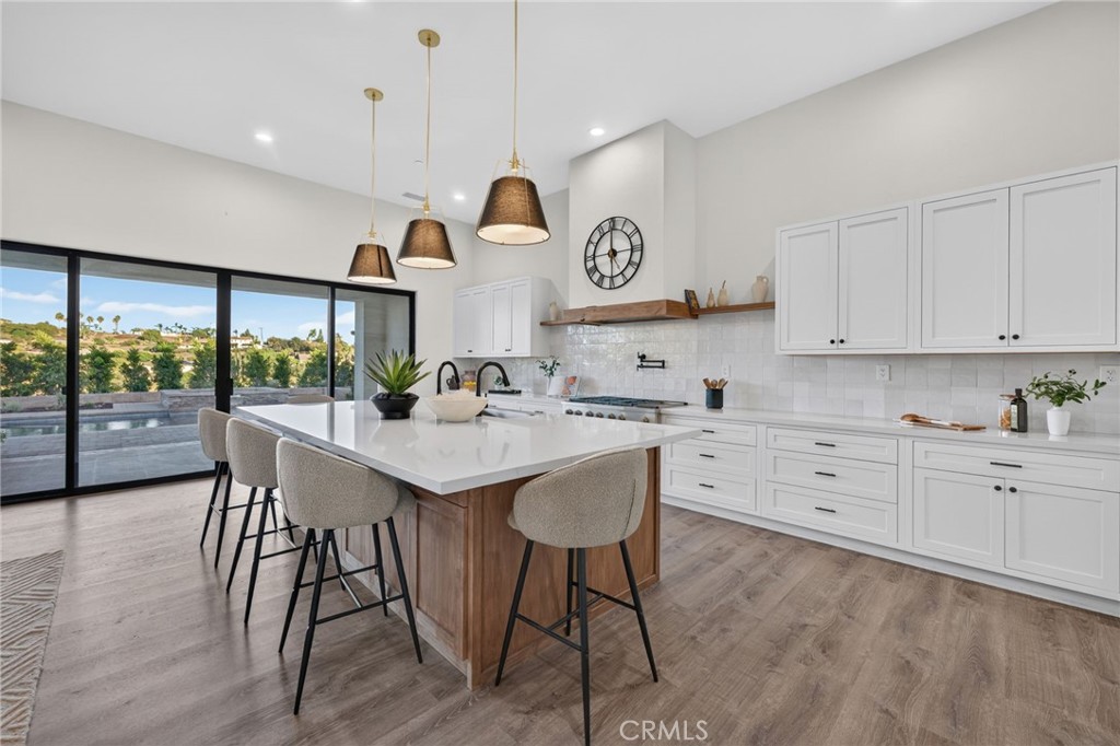 4574 Valle Del Sol