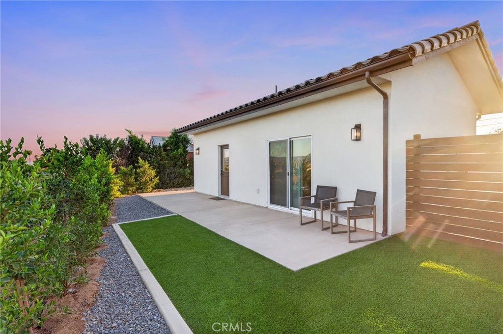 4574 Valle Del Sol