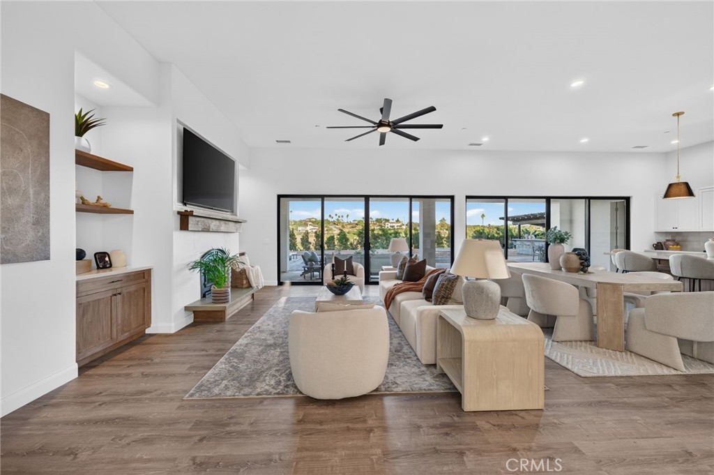 4574 Valle Del Sol