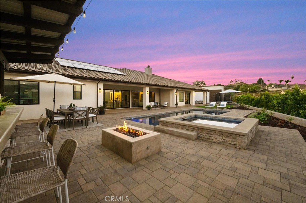 4574 Valle Del Sol