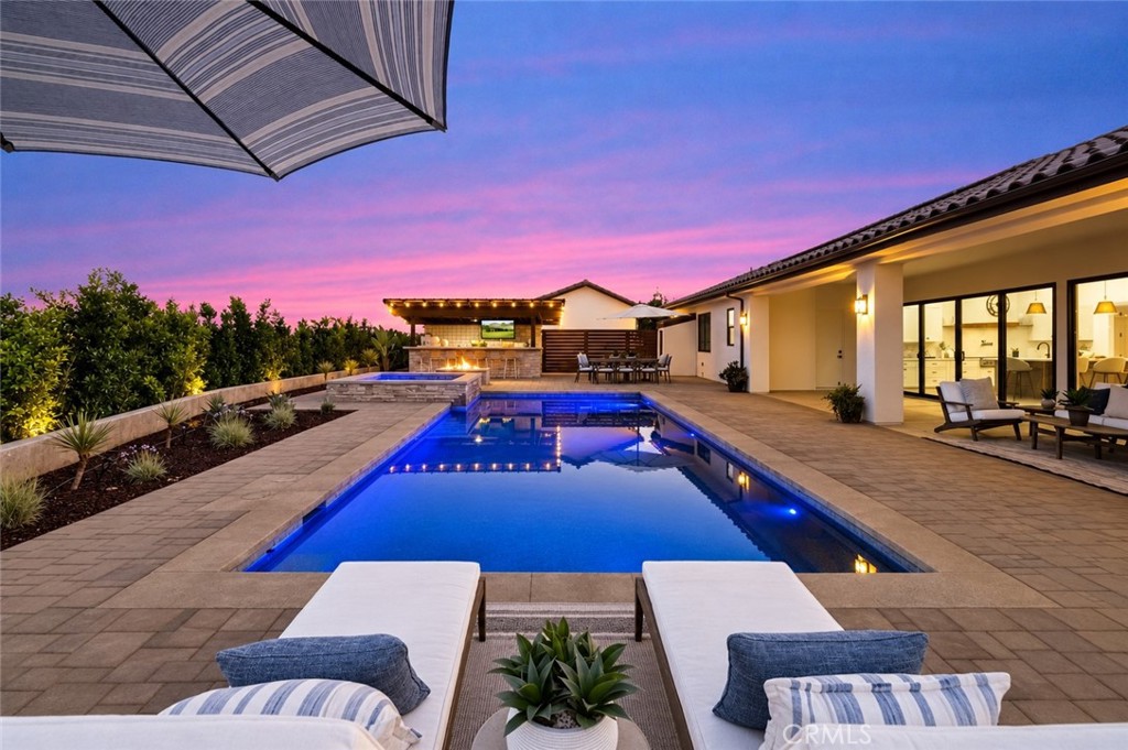 4574 Valle Del Sol