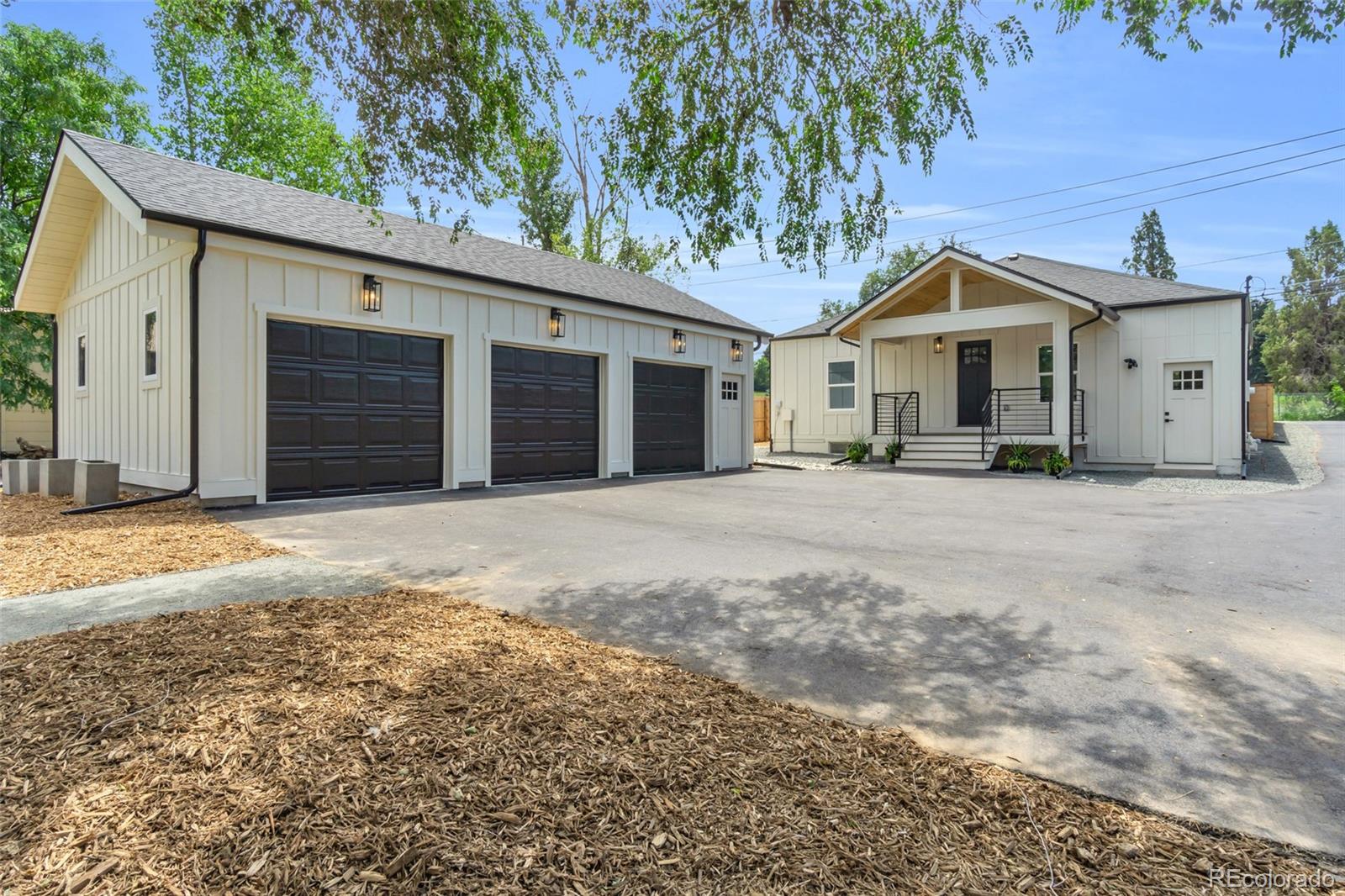4569 W 52nd Avenue