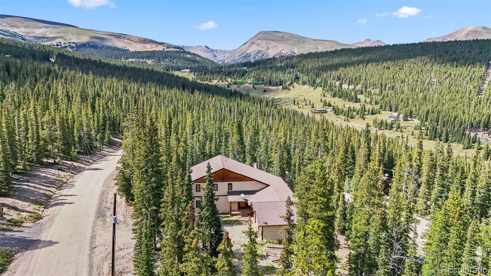 1564 Valley of The Sun Drive