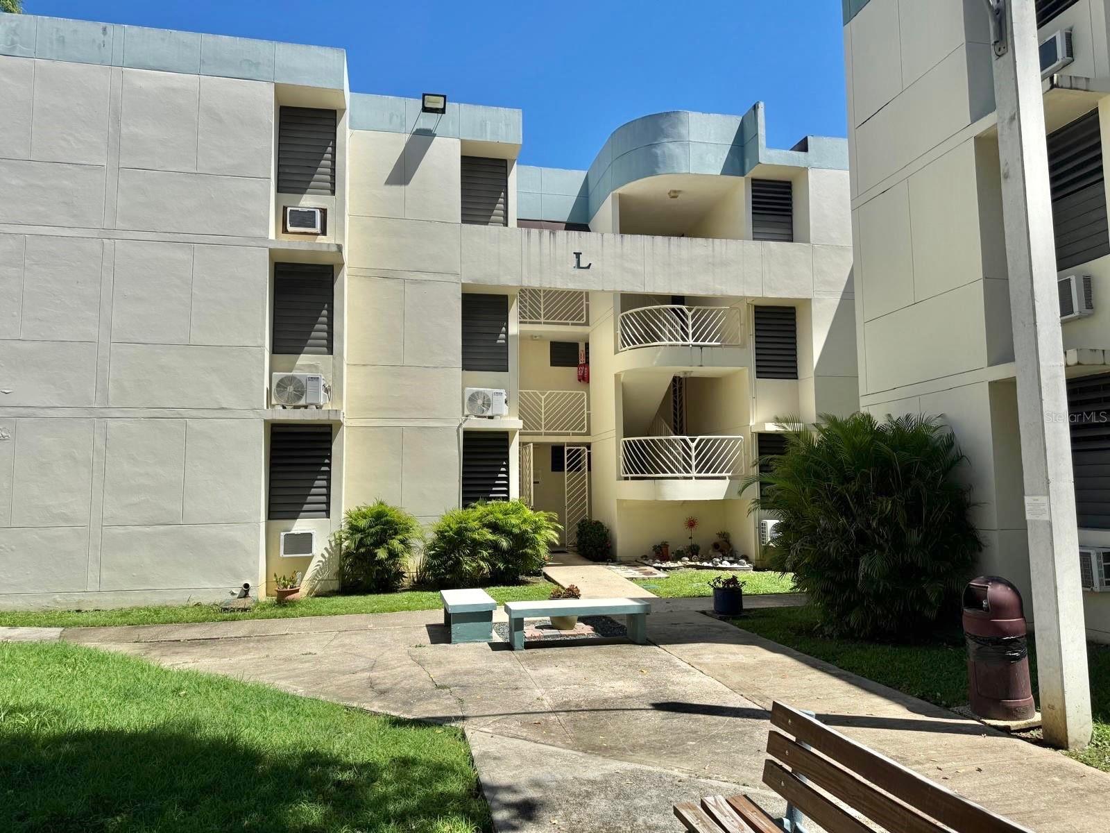 B-103 COND VILLAS DE GUAYNABO #B-103