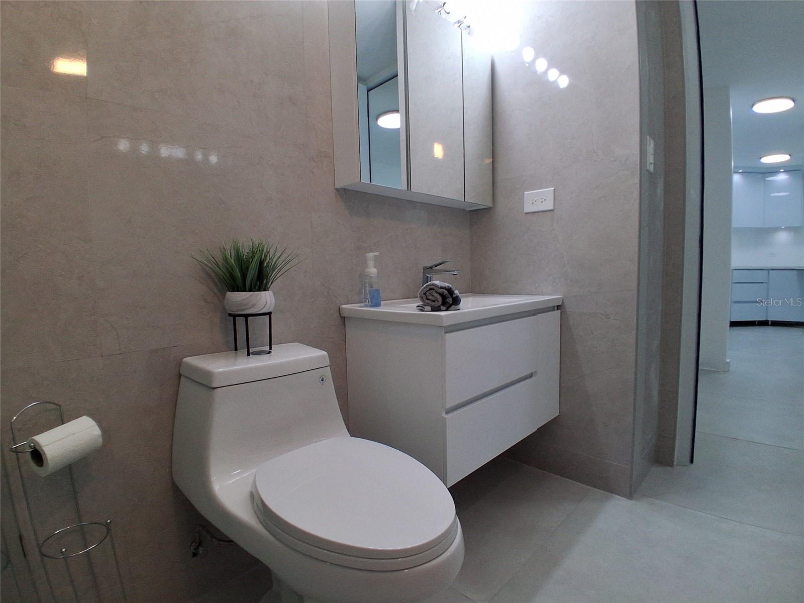 1500 LOS ROMEROS AVE. JARDINES DE MONTEHIEDRA1 #1003