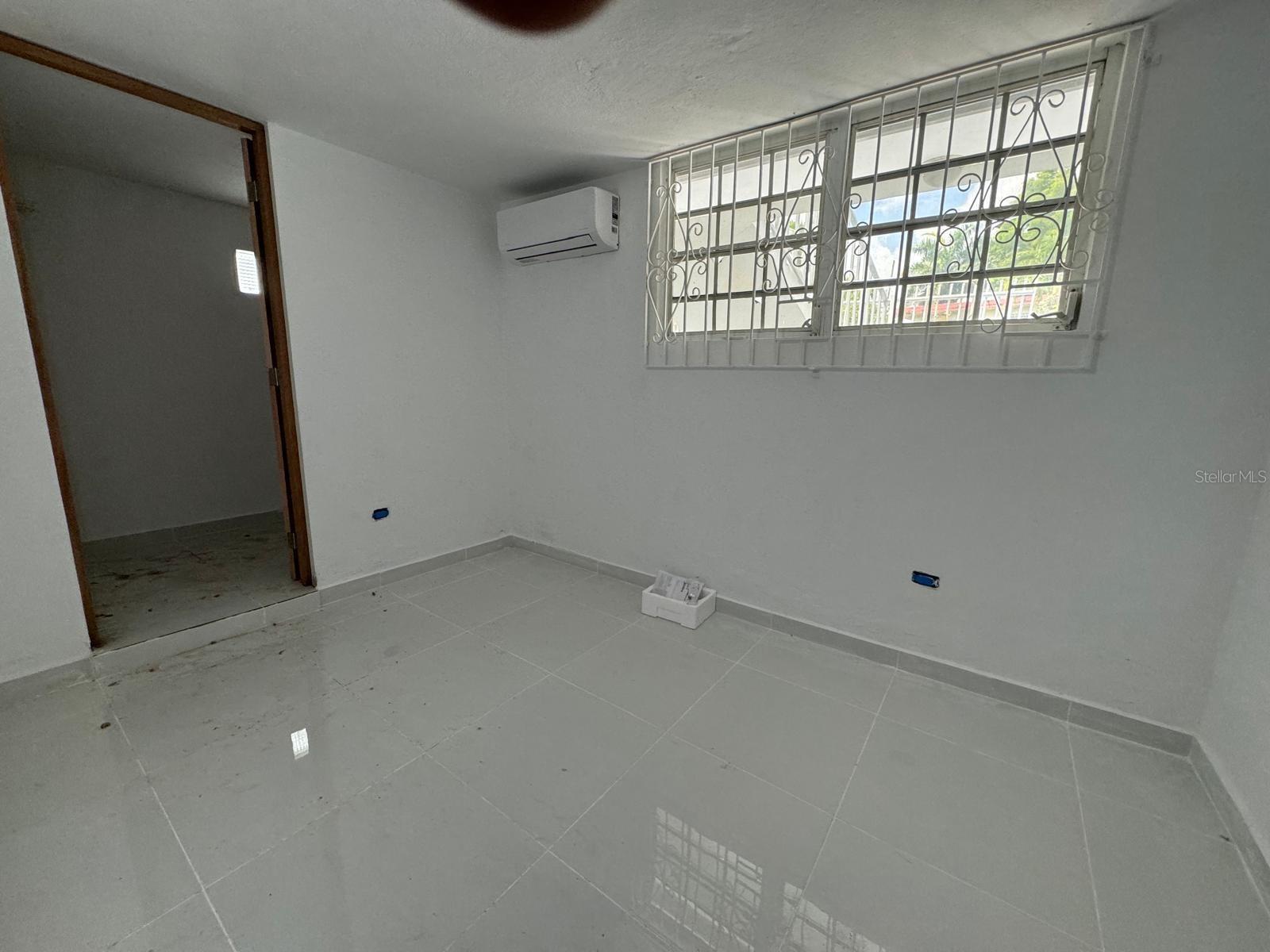 1642 CALLE VOLGA