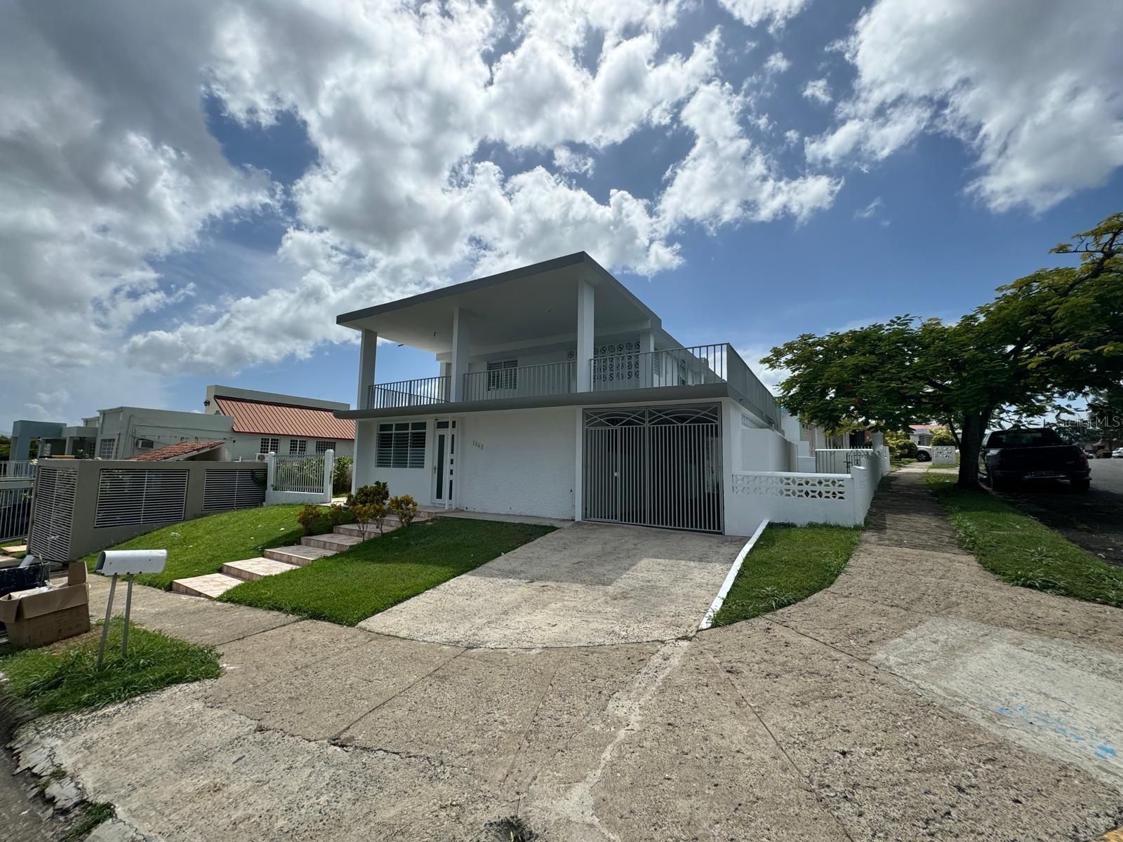 1642 CALLE VOLGA
