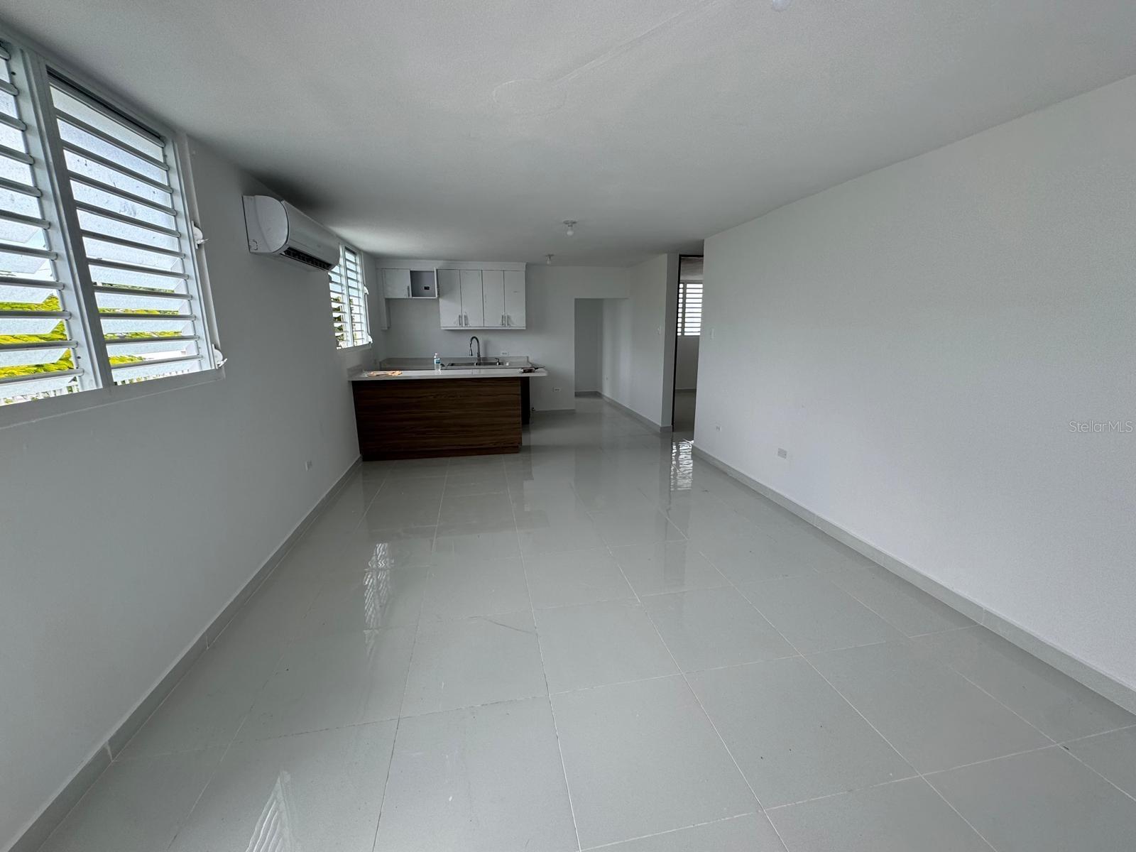 1642 CALLE VOLGA