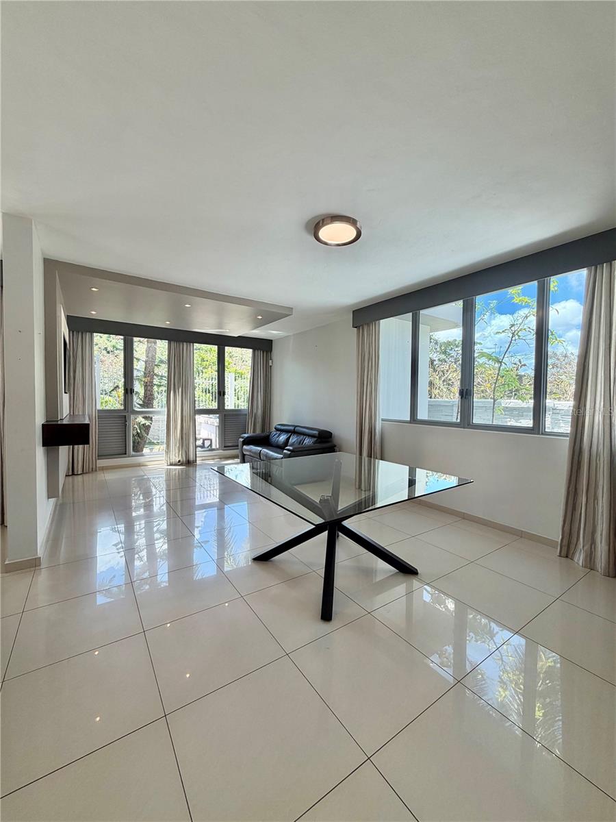 24 CALLE 3 SENDEROS DE MONTEHIEDRA