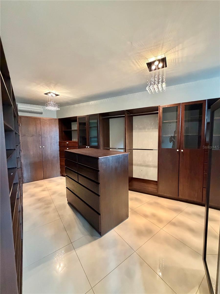 24 CALLE 3 SENDEROS DE MONTEHIEDRA