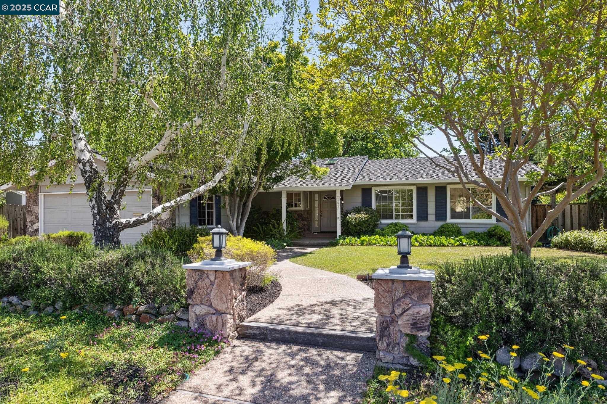 3662 Perada Dr