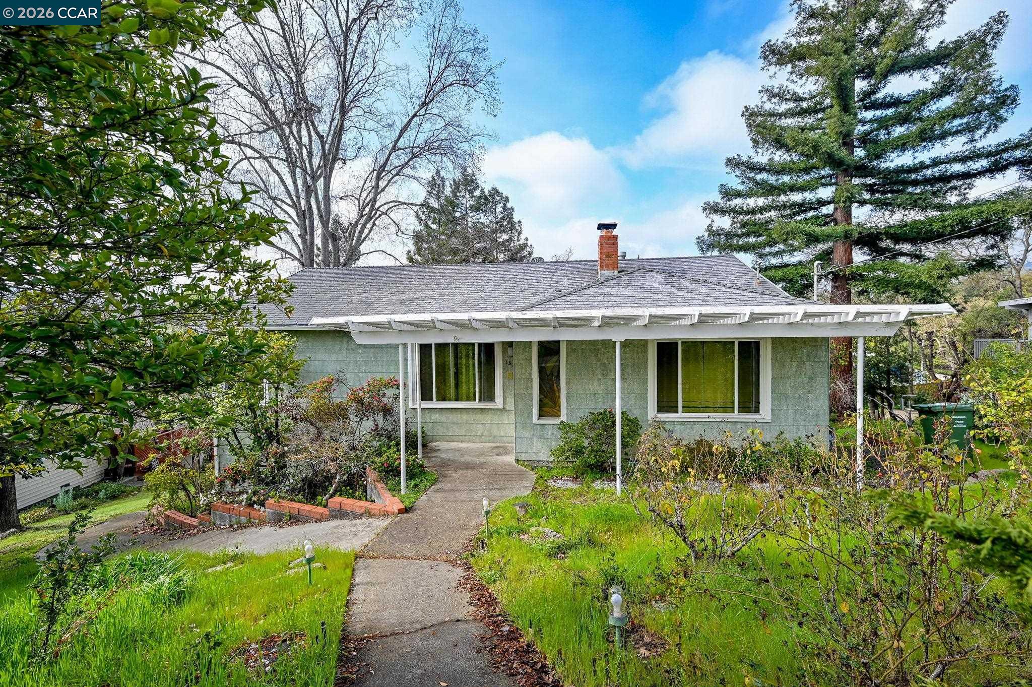 1521 Sunset Loop