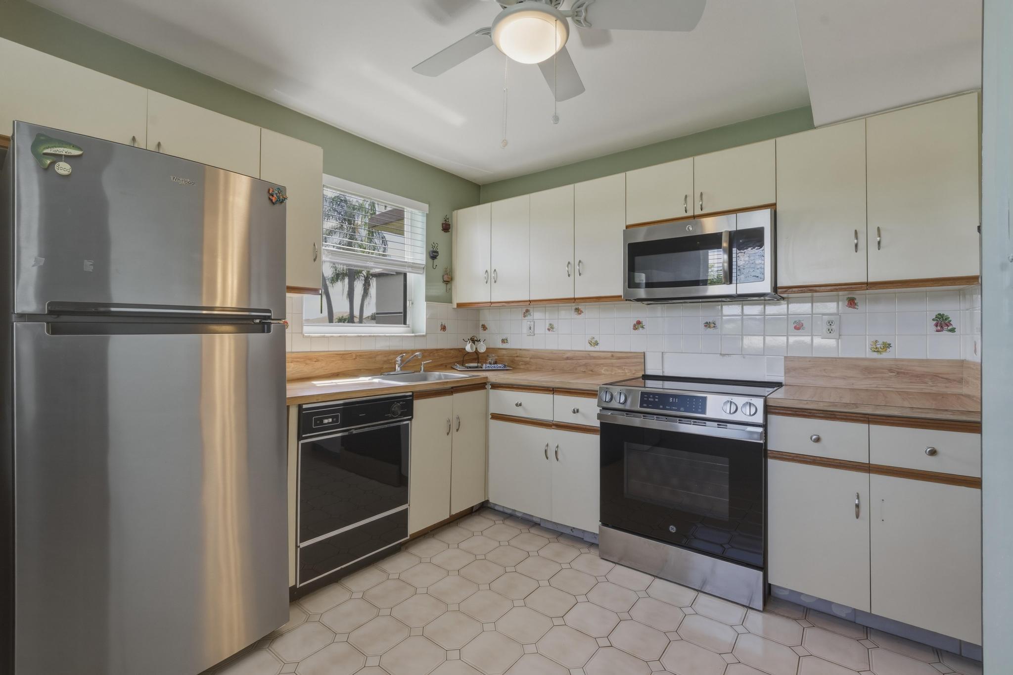 11200 SW 13th Street 104