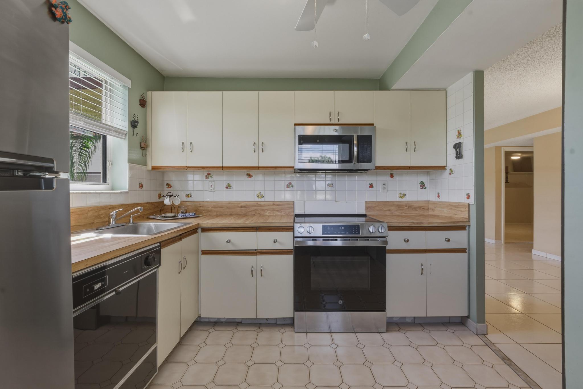 11200 SW 13th Street 104