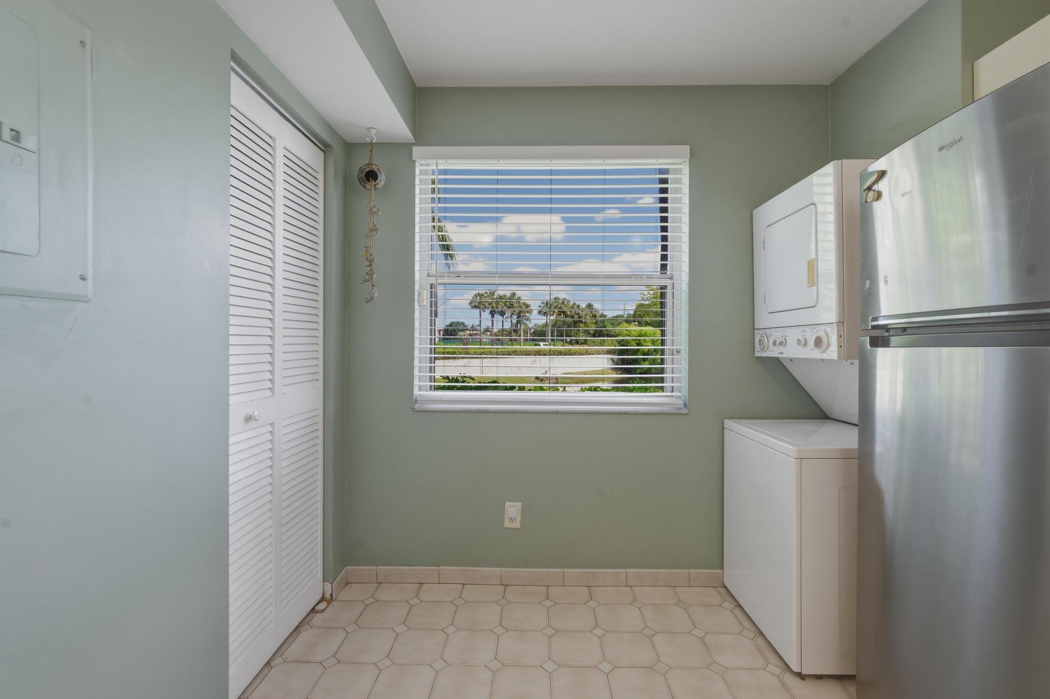 11200 SW 13th Street 104
