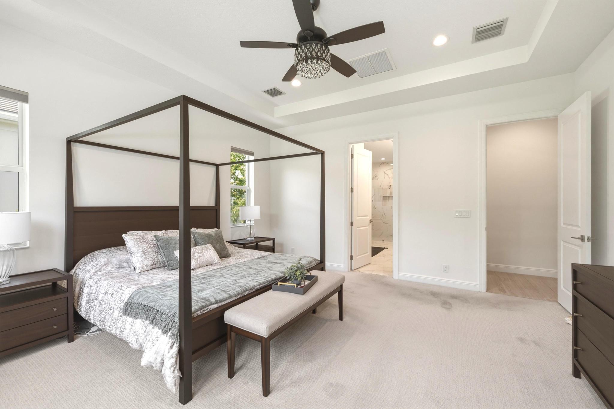 9264 CRESTVIEW Circle