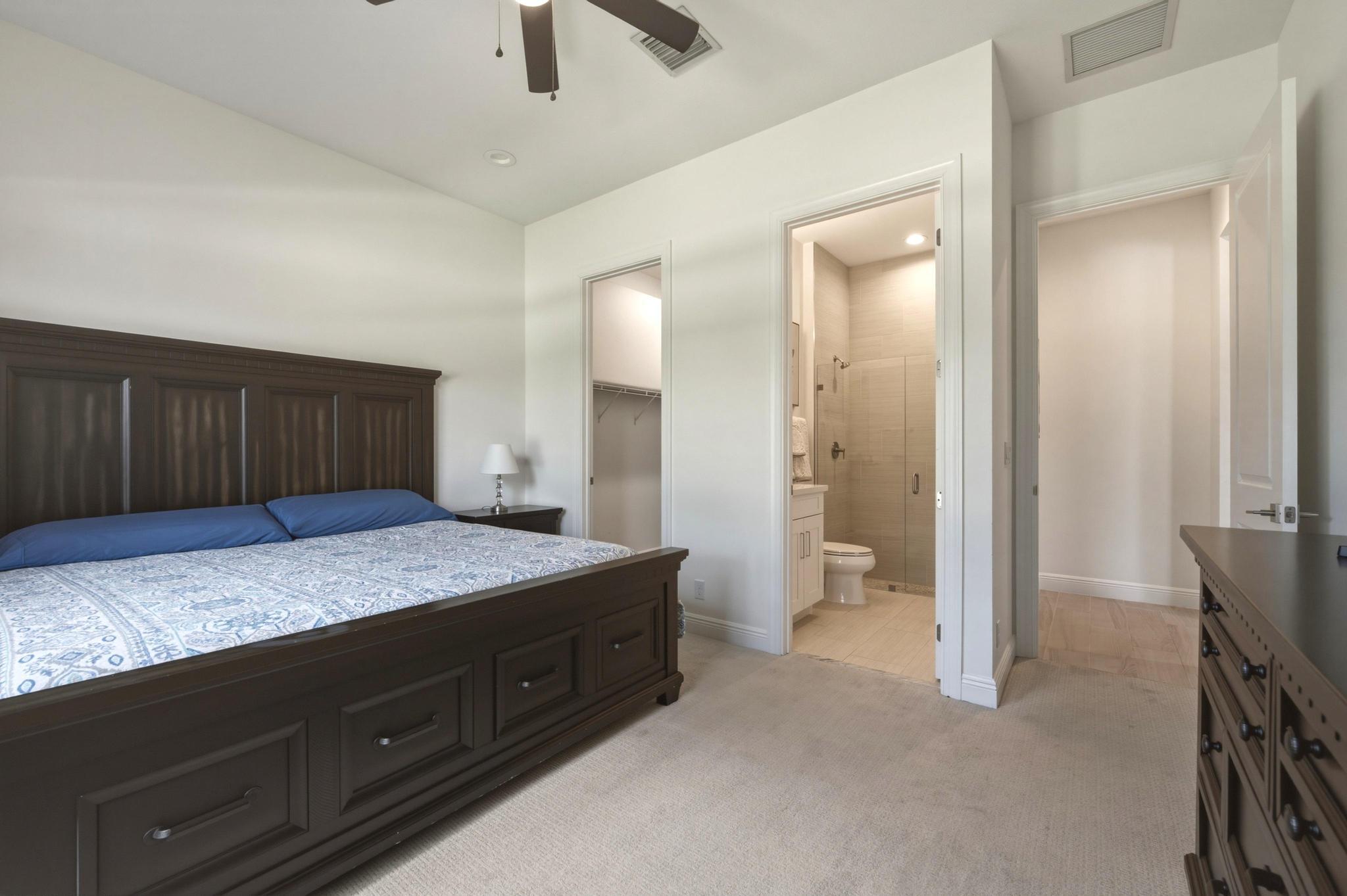 9264 CRESTVIEW Circle