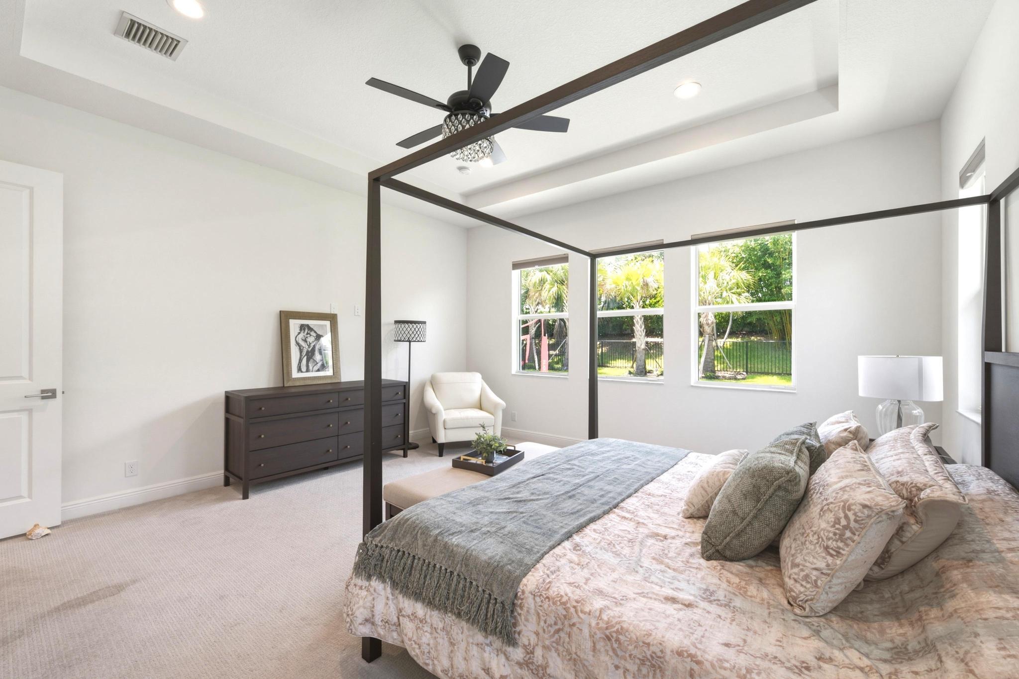 9264 CRESTVIEW Circle