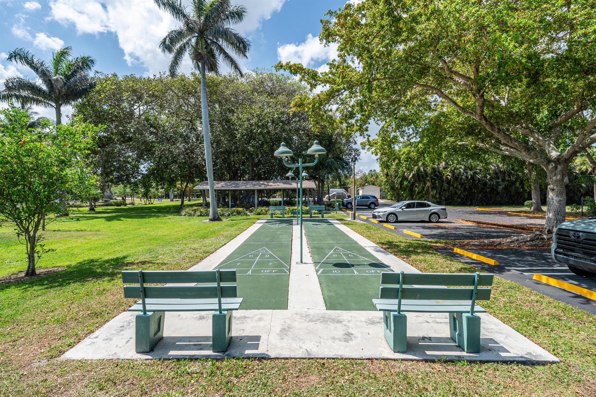 2424 N Federal Highway 203