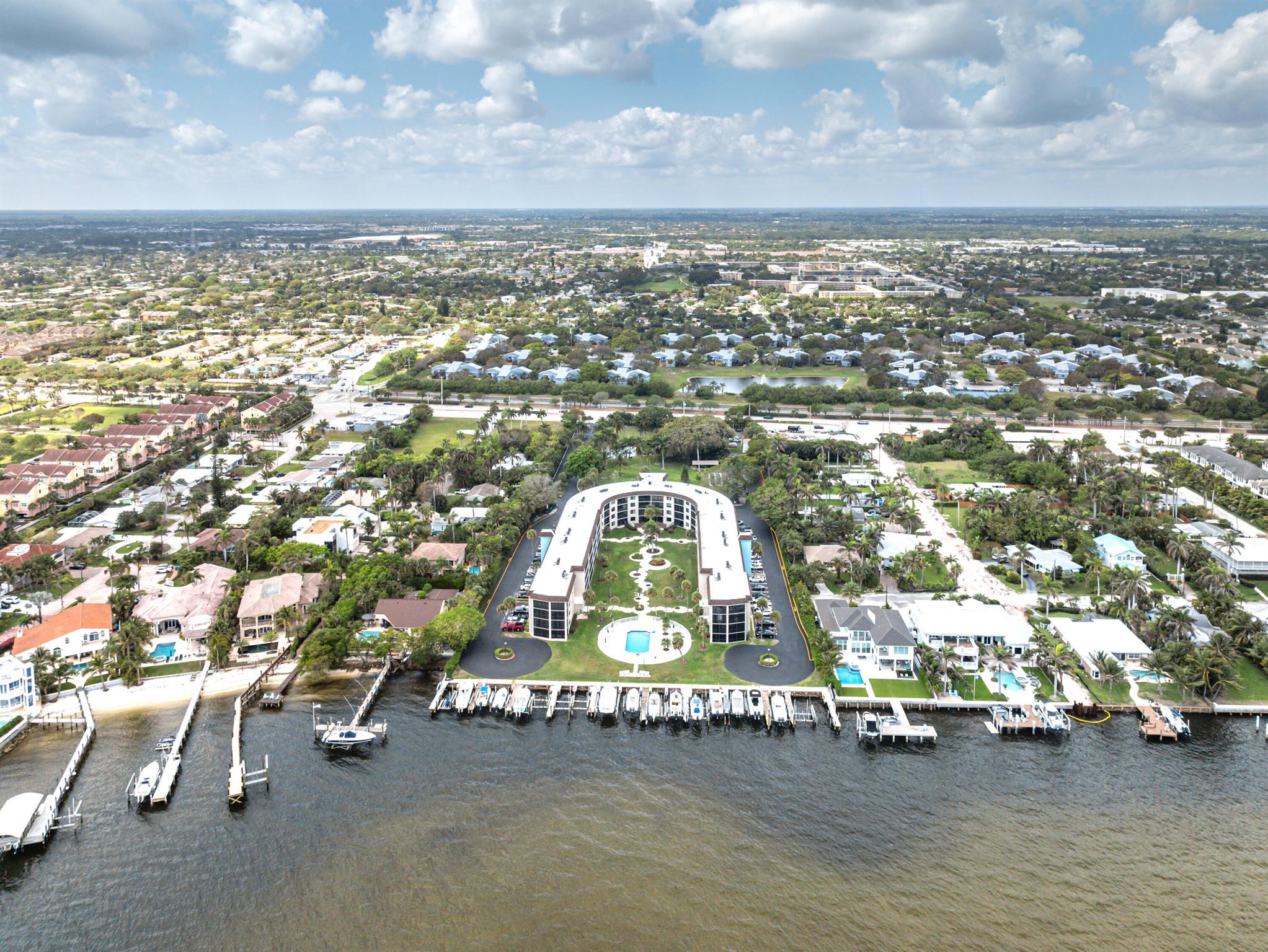 2424 N Federal Highway 203