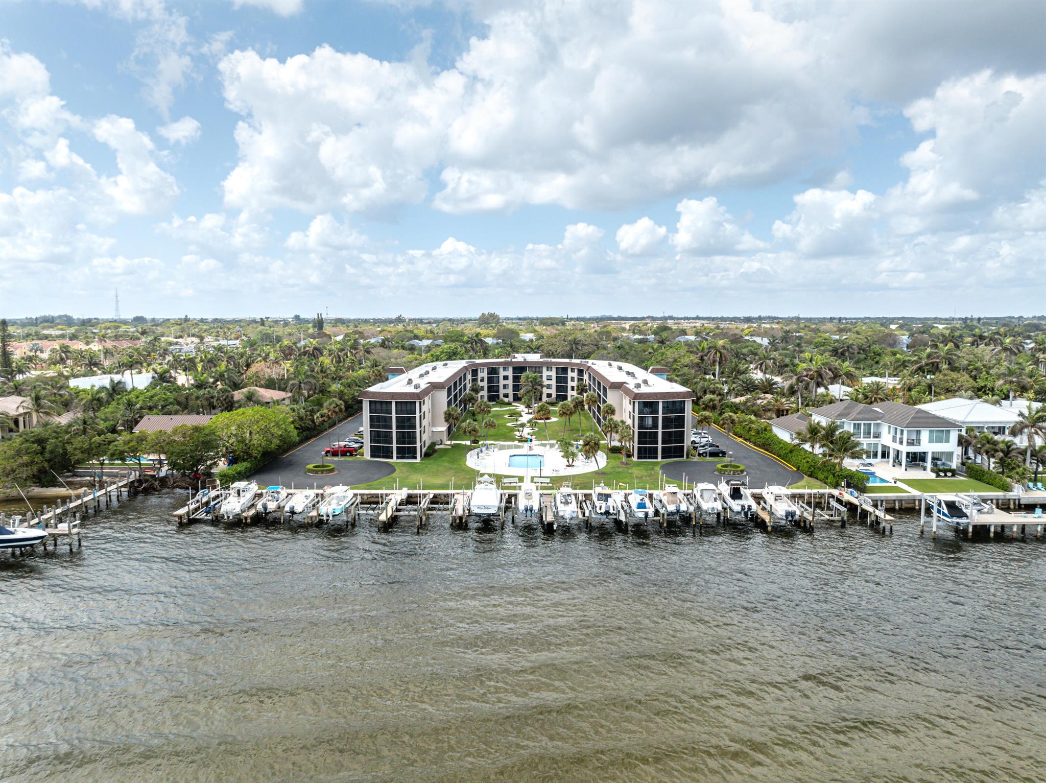 2424 N Federal Highway 203