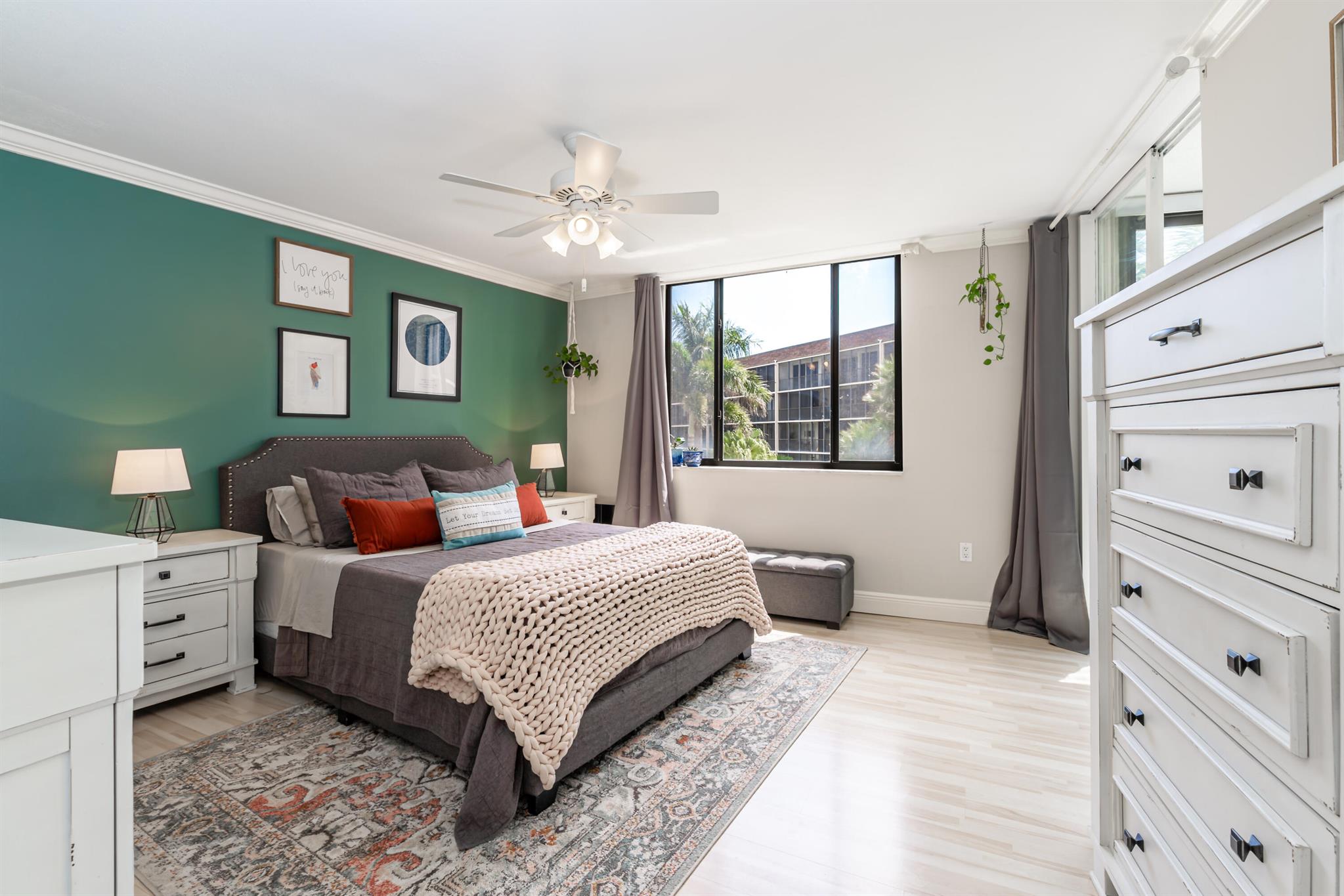 2424 N Federal Highway 203