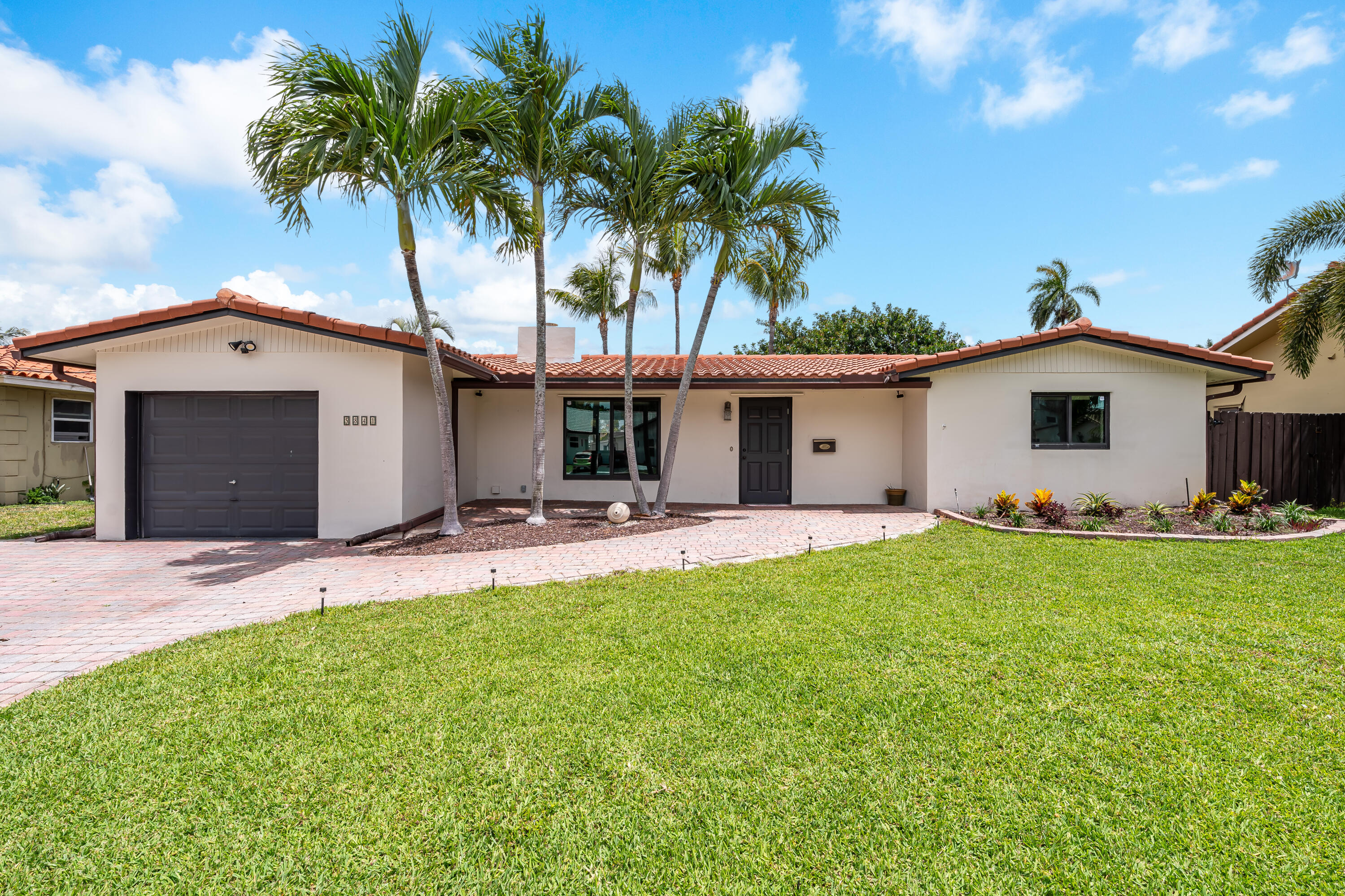 5841 SW 19th Street