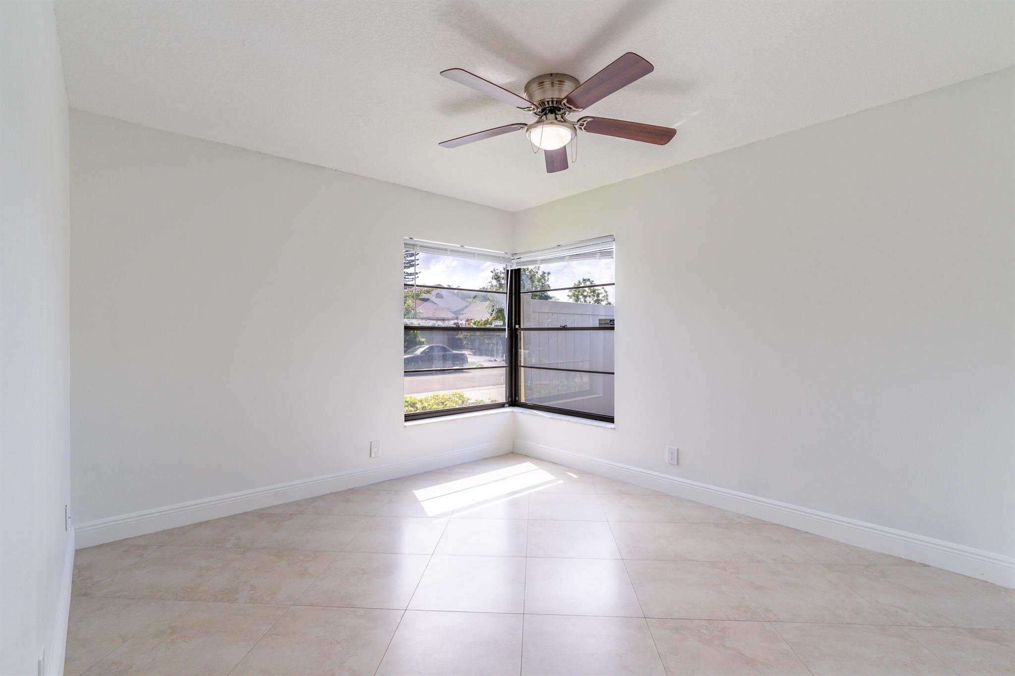 20971 Woodspring Avenue