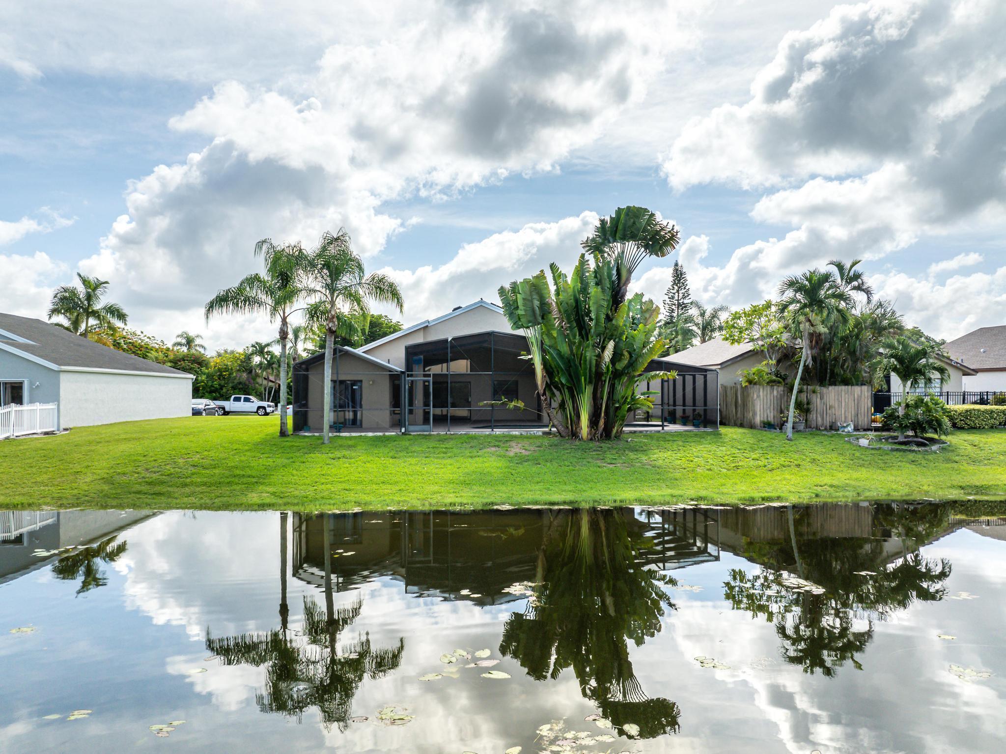 20971 Woodspring Avenue