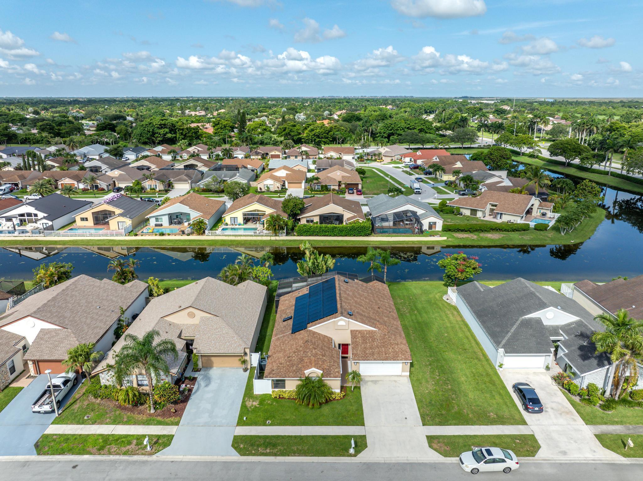 20971 Woodspring Avenue