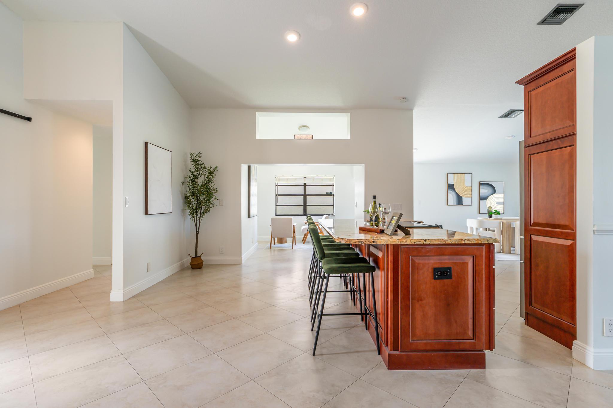 20971 Woodspring Avenue