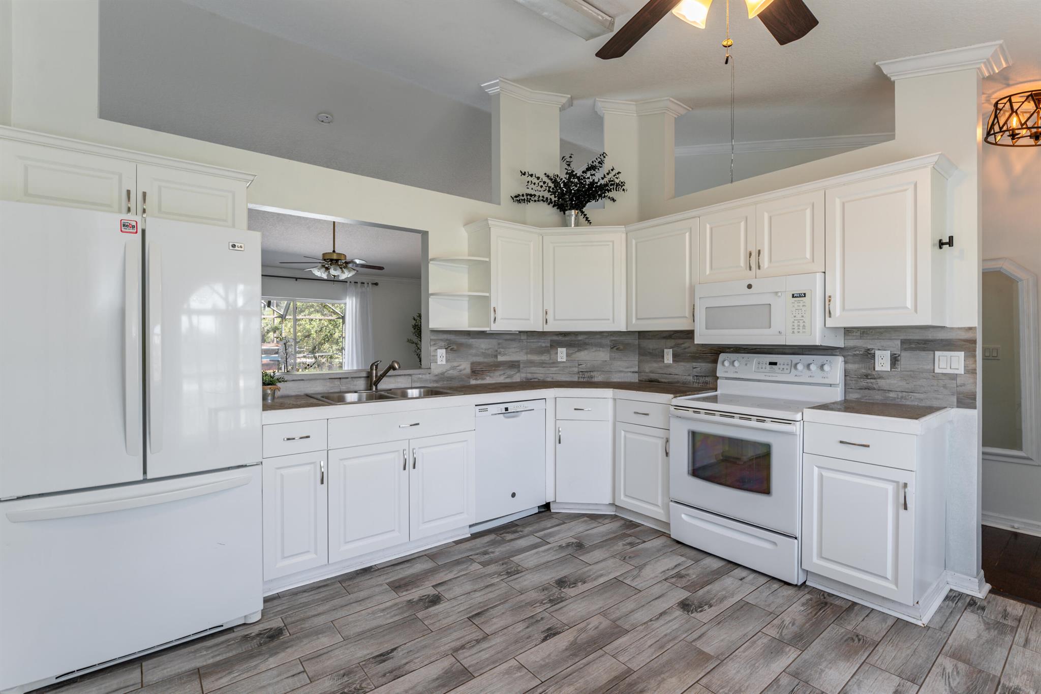 18347 Murcott Boulevard